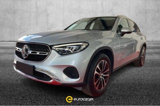 MERCEDES-BENZ GLC 220 Elettrica/Diesel 2022 usata foto