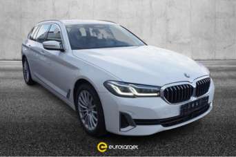 BMW 520 Elettrica/Diesel 2021 usata