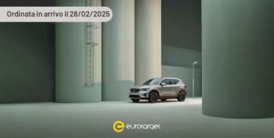 VOLVO XC40 Elettrica/Benzina usata