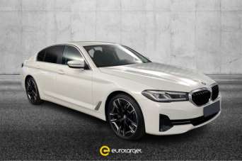 BMW 520 Elettrica/Diesel 2023 usata