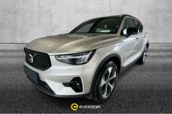 VOLVO XC40 Elettrica/Benzina 2023 usata