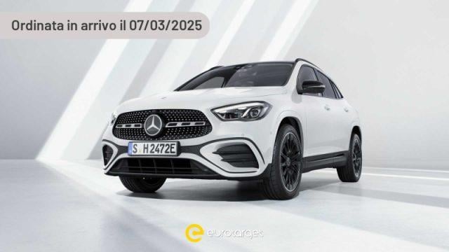 MERCEDES-BENZ GLA 200 Elettrica/Benzina usata foto