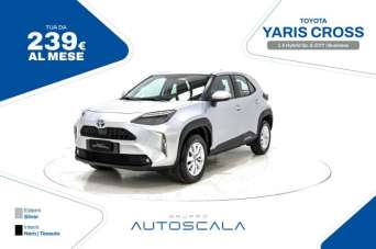 TOYOTA Yaris Cross Elettrica/Benzina 2022 usata, Napoli