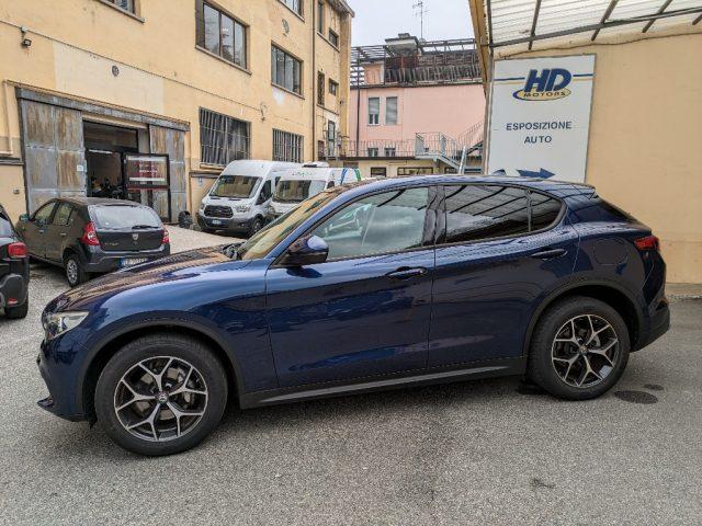 ALFA ROMEO Stelvio Diesel 2018 usata, Torino foto