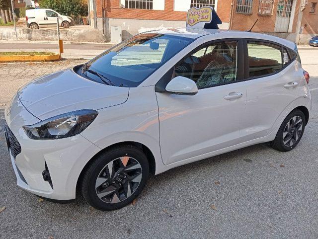 HYUNDAI i10 Benzina 2024 usata, Cuneo foto