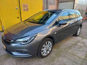 OPEL Astra Benzina/Metano 2019 usata