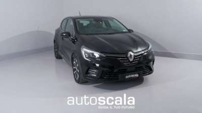 RENAULT Clio Elettrica/Benzina 2020 usata