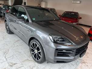 PORSCHE Cayenne Elettrica/Benzina 2024 usata