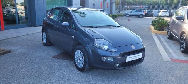 FIAT Punto Benzina 2017 usata foto