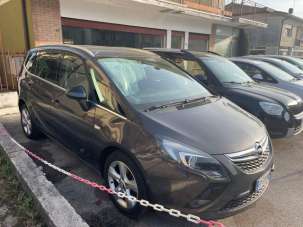 OPEL Zafira Tourer Benzina/Metano 2013 usata