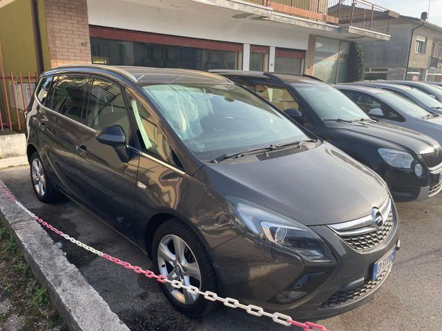 OPEL Zafira Tourer Benzina/Metano 2013 usata foto