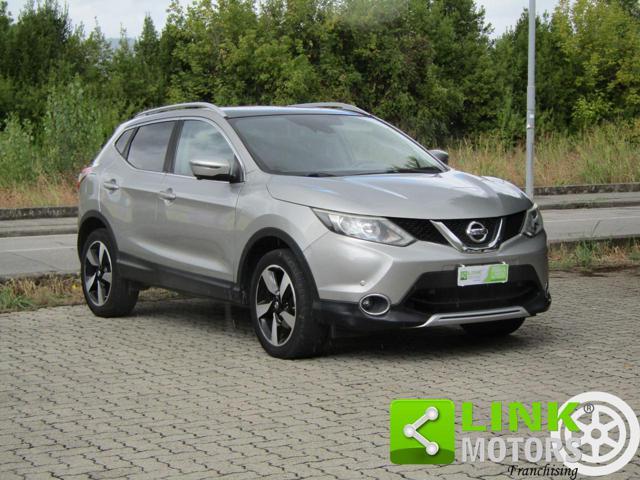 NISSAN Qashqai Benzina 2015 usata foto