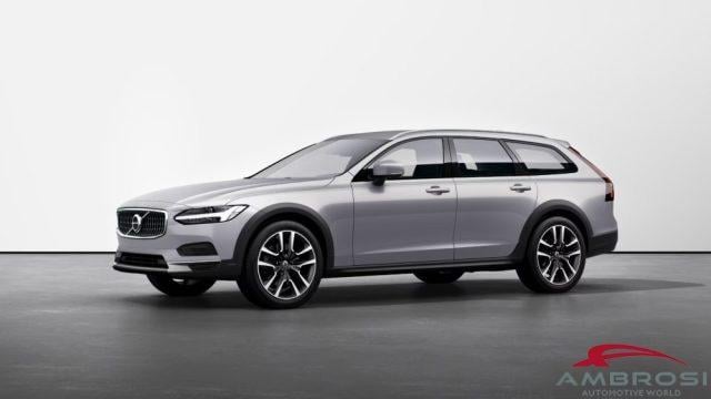 VOLVO V90 Cross Country Elettrica/Benzina 2024 usata, Perugia foto