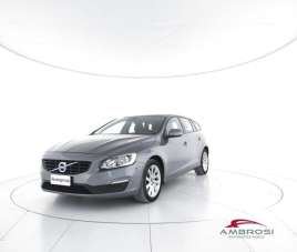 VOLVO V60 Diesel 2016 usata, Perugia