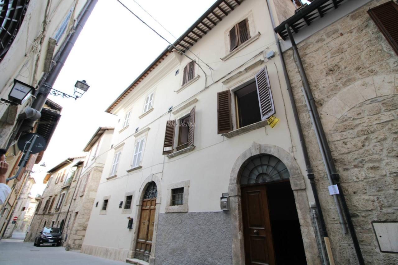 Sale Casa indipendente, Ascoli Piceno foto