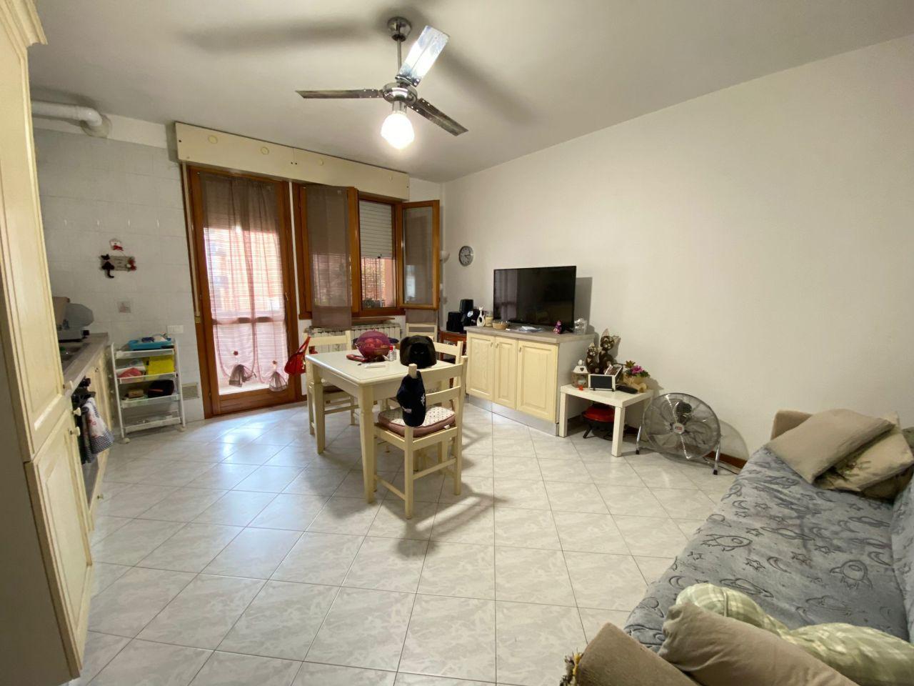 Sale Two rooms, Rovigo foto