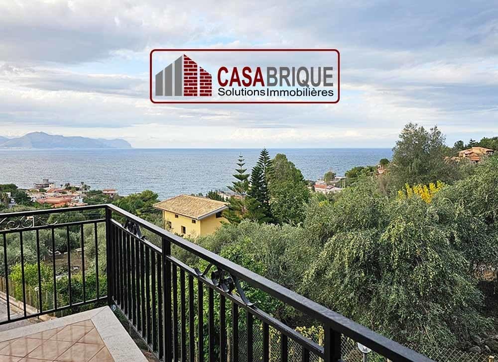 appartamento in vendita a Bagheria in zona Mongerbino