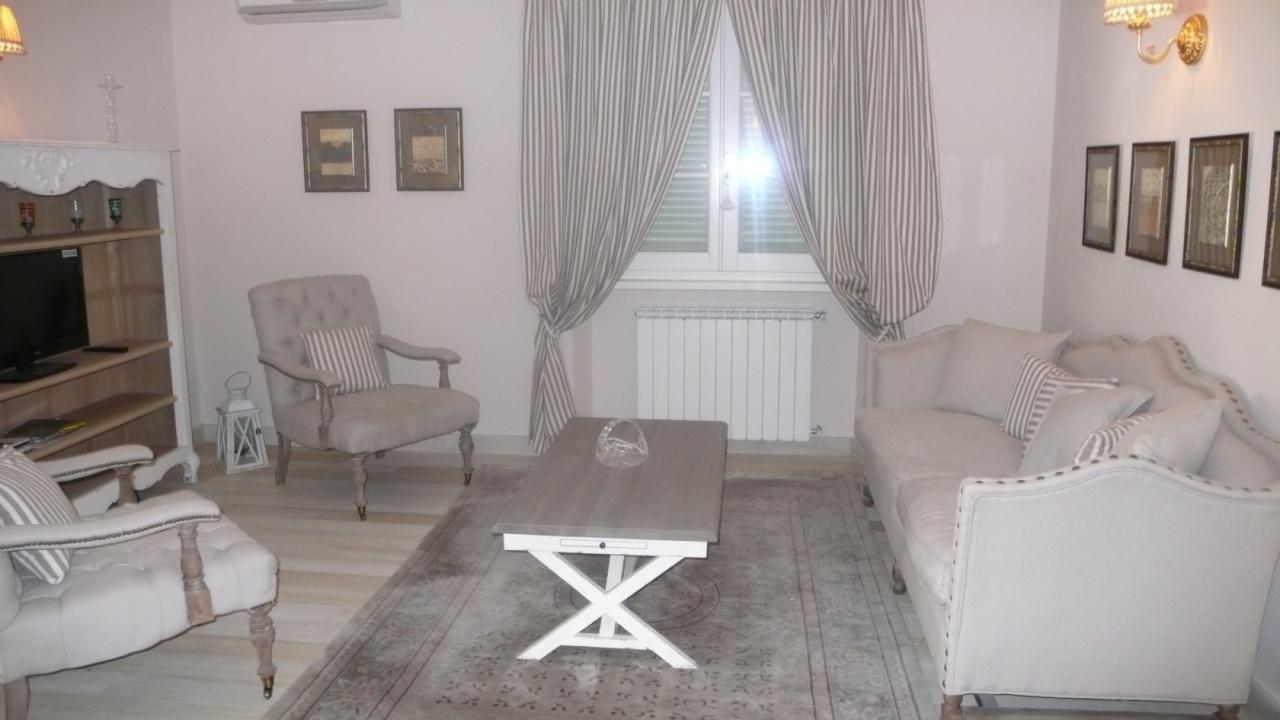 via Donati 9 vani 158mq