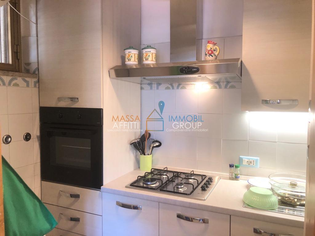 Vendita Pentavani, Massa foto