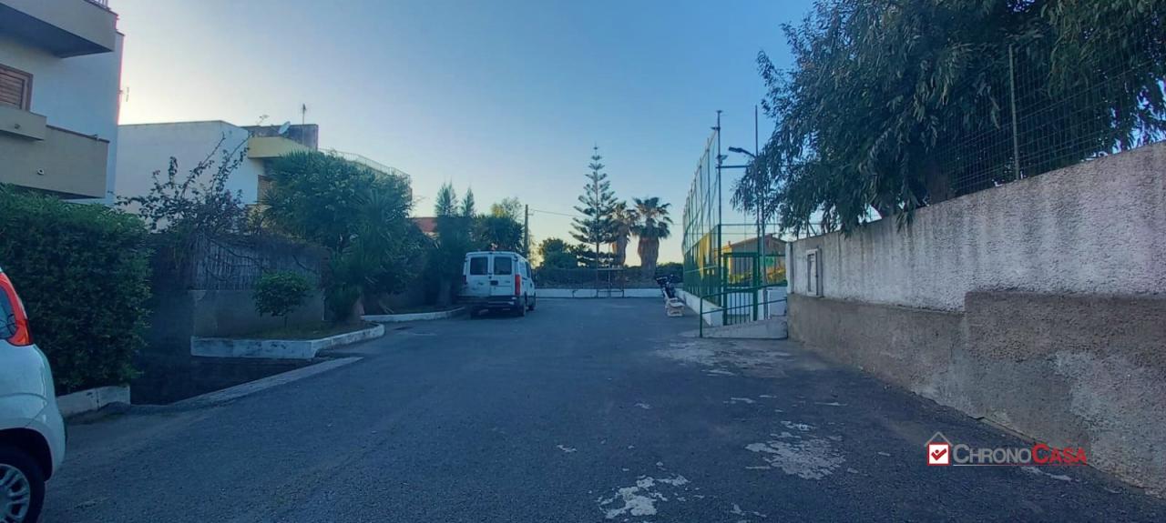 Vendita Magazzino, Rometta foto