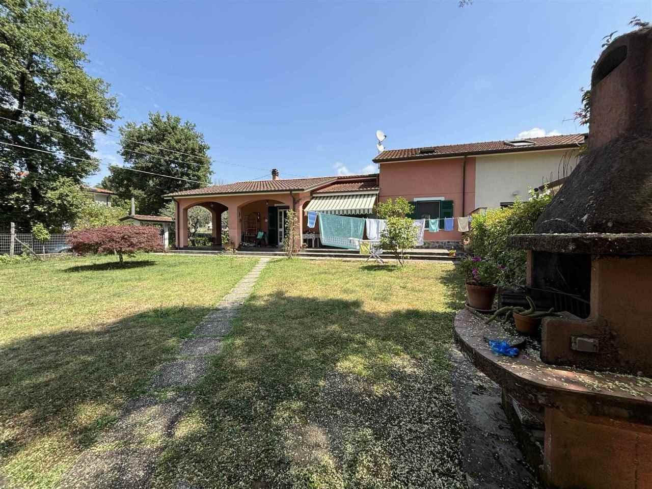 Vendita Esavani, Castelnuovo Magra foto