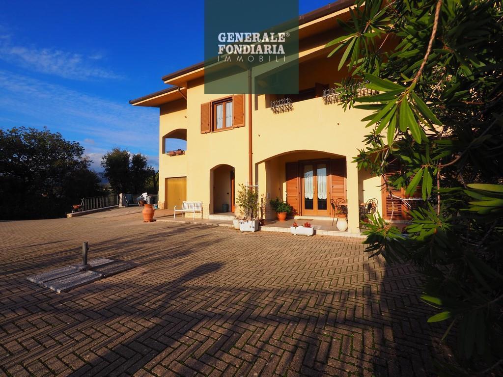 Vendita Villa, Bolano foto