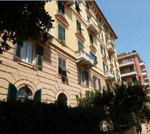 Vendita Eptavani, Genova foto