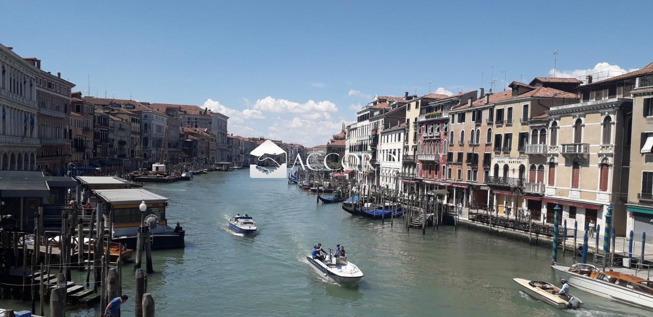 Vendita ATTIVITA', Venezia foto