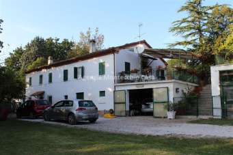 Vendita Rustico / Casale, Pesaro Vendita Rustico / Casale, Pesaro