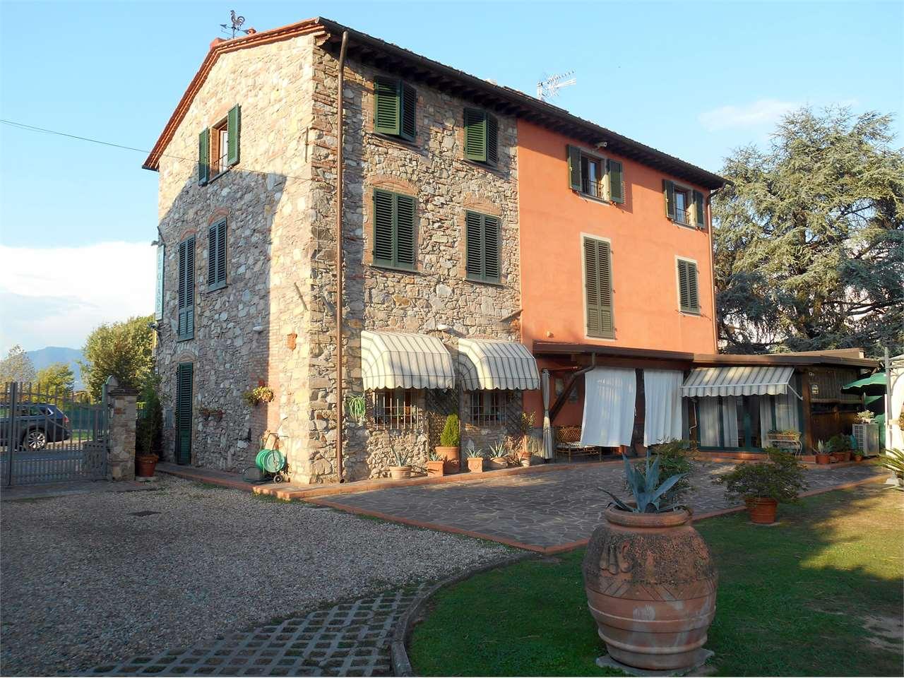 Vendita vendita, Lucca foto