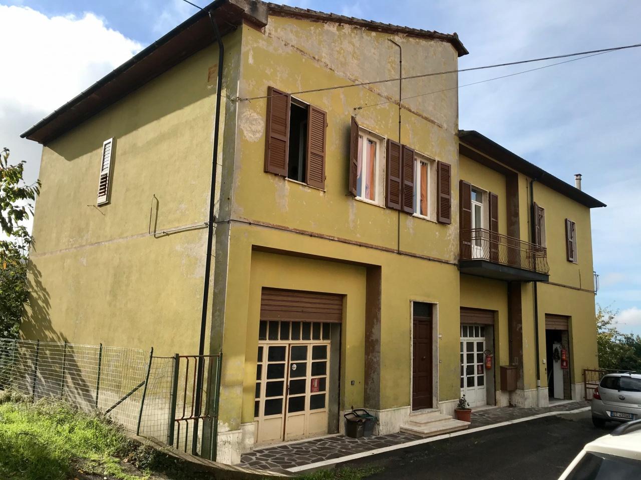 Vendita Multivani, Castell'Azzara foto