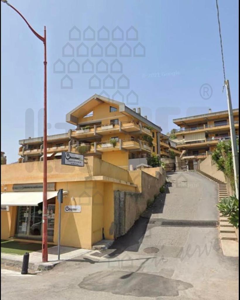 Vendita Monovano, Messina foto