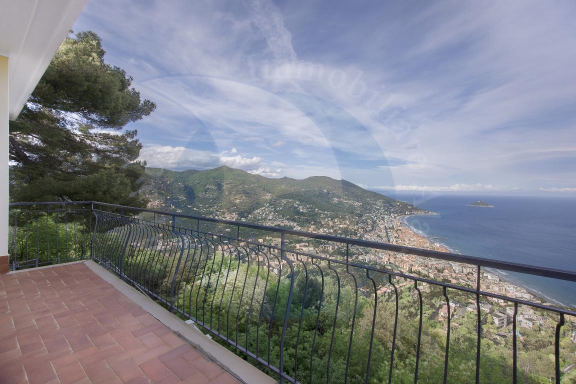 Vendita Altri immobili, Alassio foto