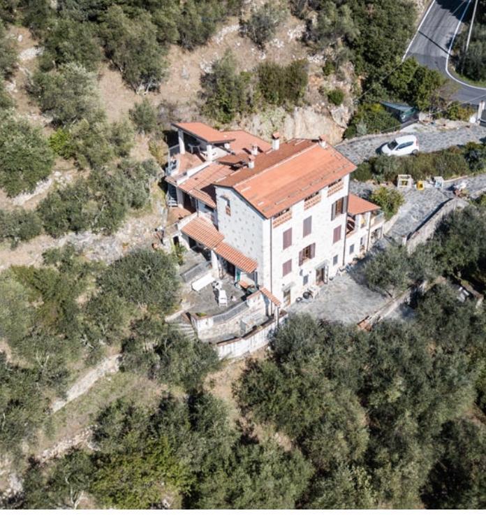 Vendita Multivani, Camaiore foto