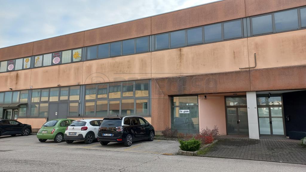 Vendita Industriale, Vicenza foto