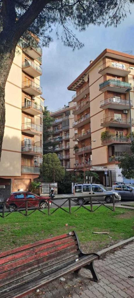 Vendita Quadrivani, Roma foto