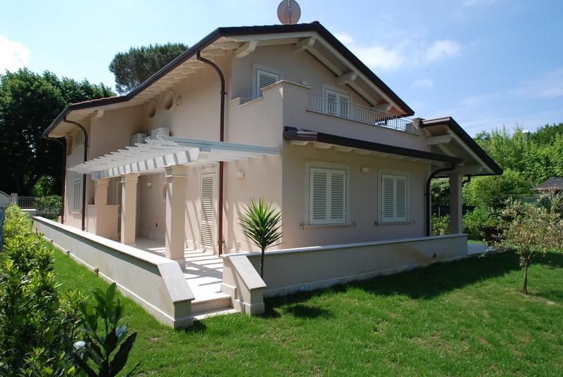 Vendita Multivani, Pietrasanta foto