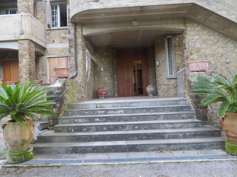 Vendita Multivani, Monteriggioni foto