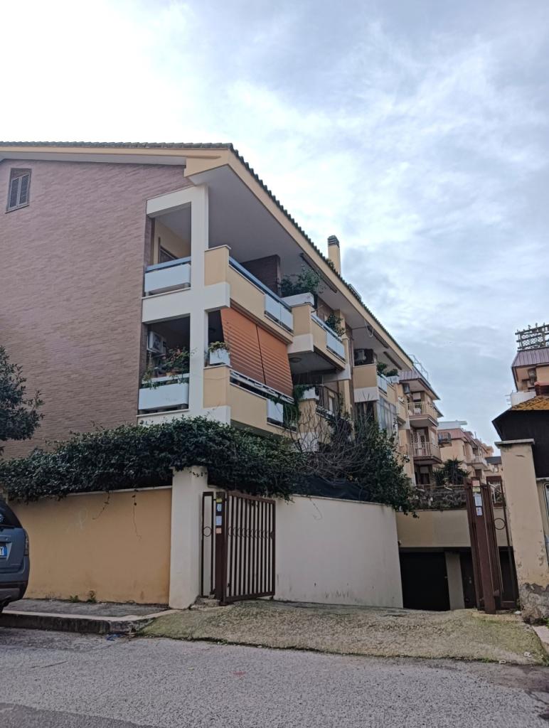 Vendita Bivani, Pomezia foto