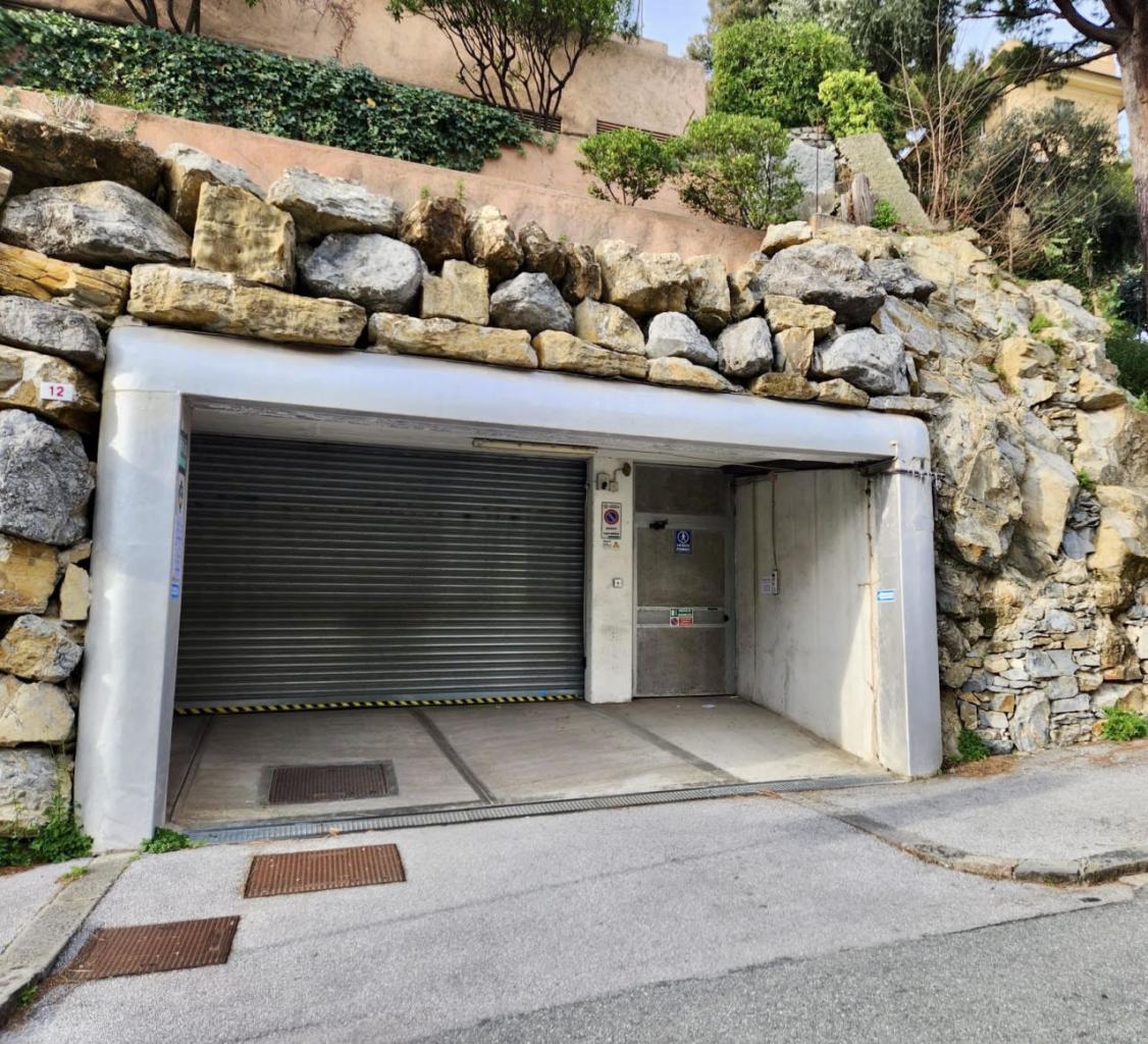 Affitto Box , Genova foto
