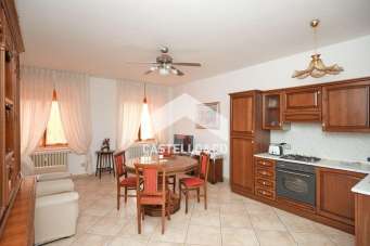 Vendita Appartamento, Desenzano del Garda Vendita Appartamento, Desenzano del Garda