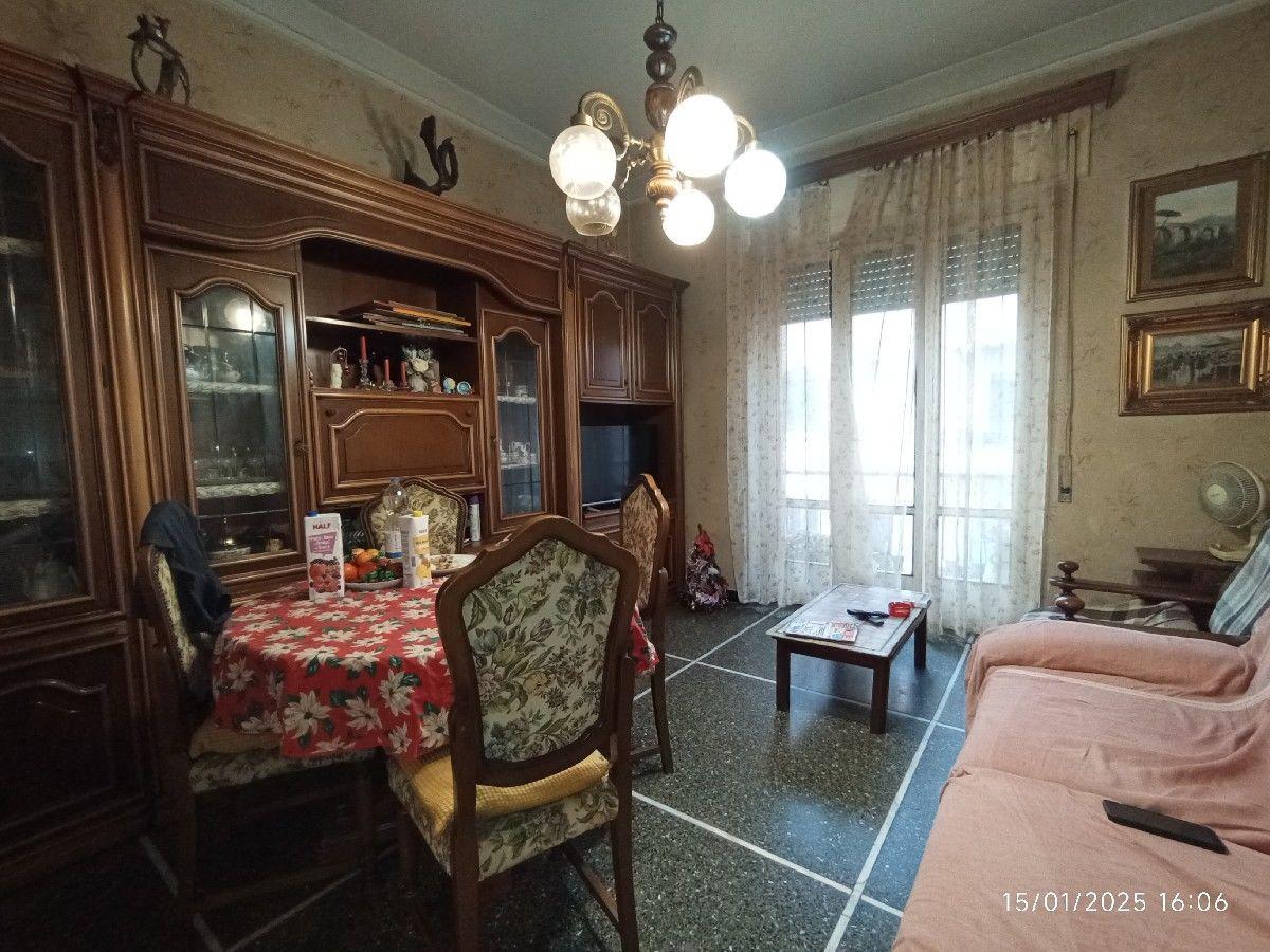 Vendita Pentavani, Viareggio foto