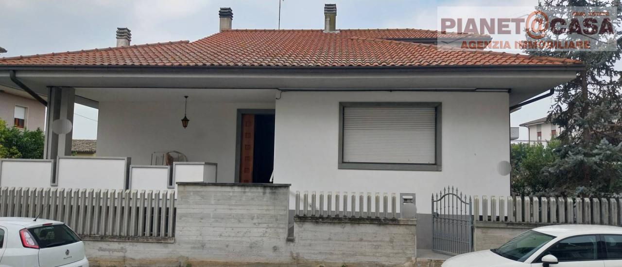 Vendita Casa indipendente, Colli del Tronto foto