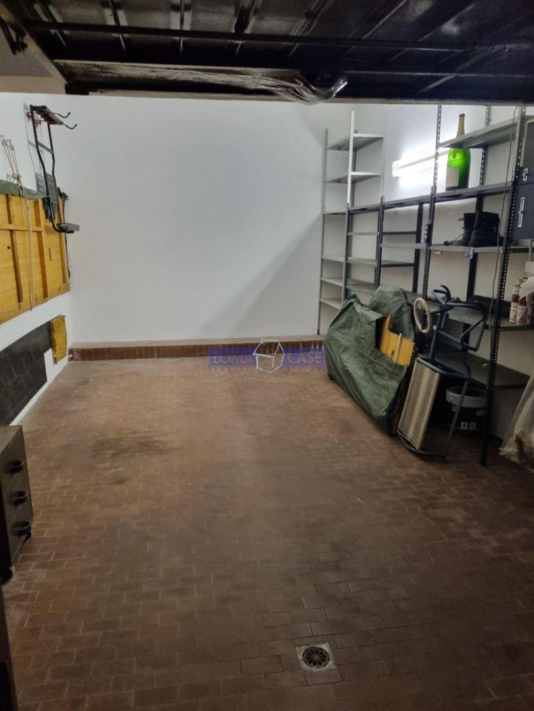Vendita Box, Lomagna foto