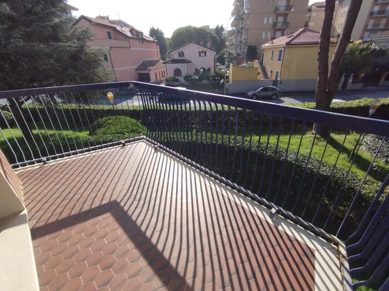 Vendita Bivani, Andora foto