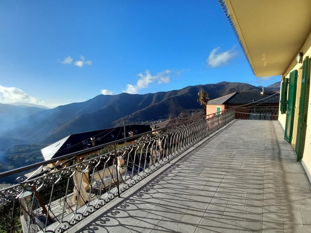 Vendita Eptavani, Uscio foto