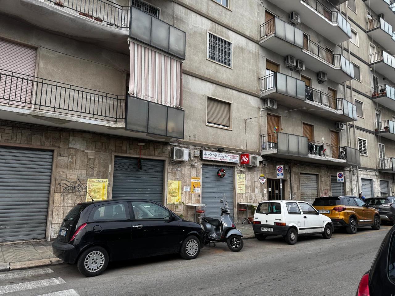 Vendita Locali commerciali, Bari foto
