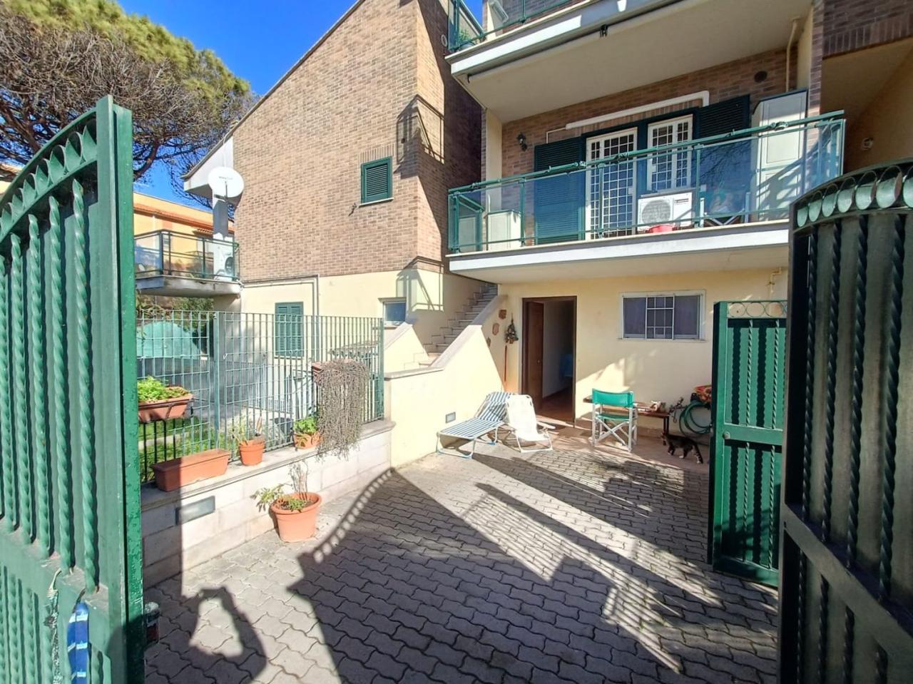 Vendita Quadrivani, Fiumicino foto