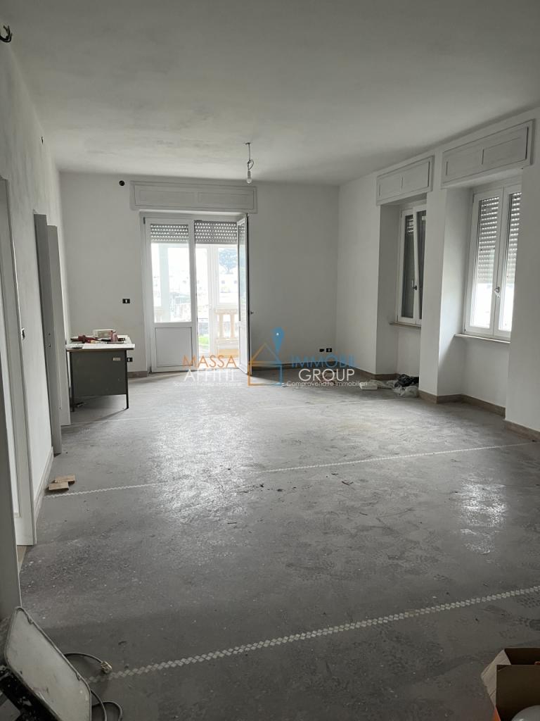 Vendita Multivani, Massa foto