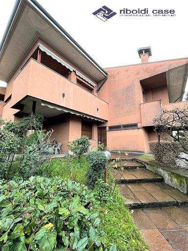 Vendita Eptavani, Desio foto